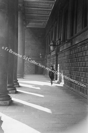 COLLEGE GREEN BANK OF IRELAND SENTRY